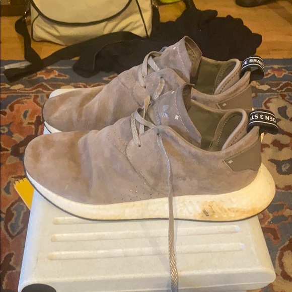 Adidas - Picture 2 of 4